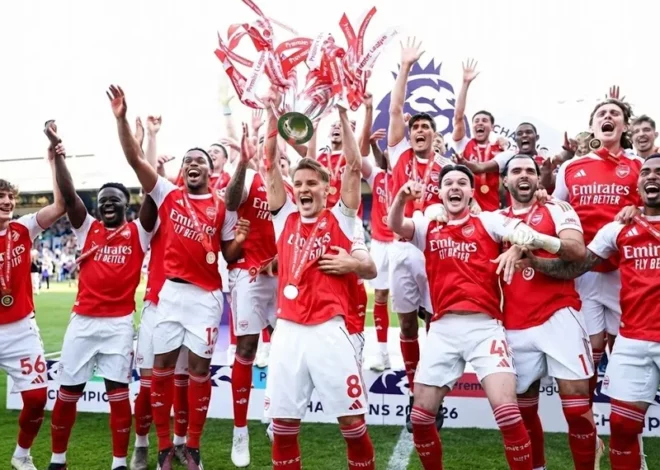 Câu lạc bộ bóng đá Arsenal: Lịch sử, danh hiệu và bản sắc